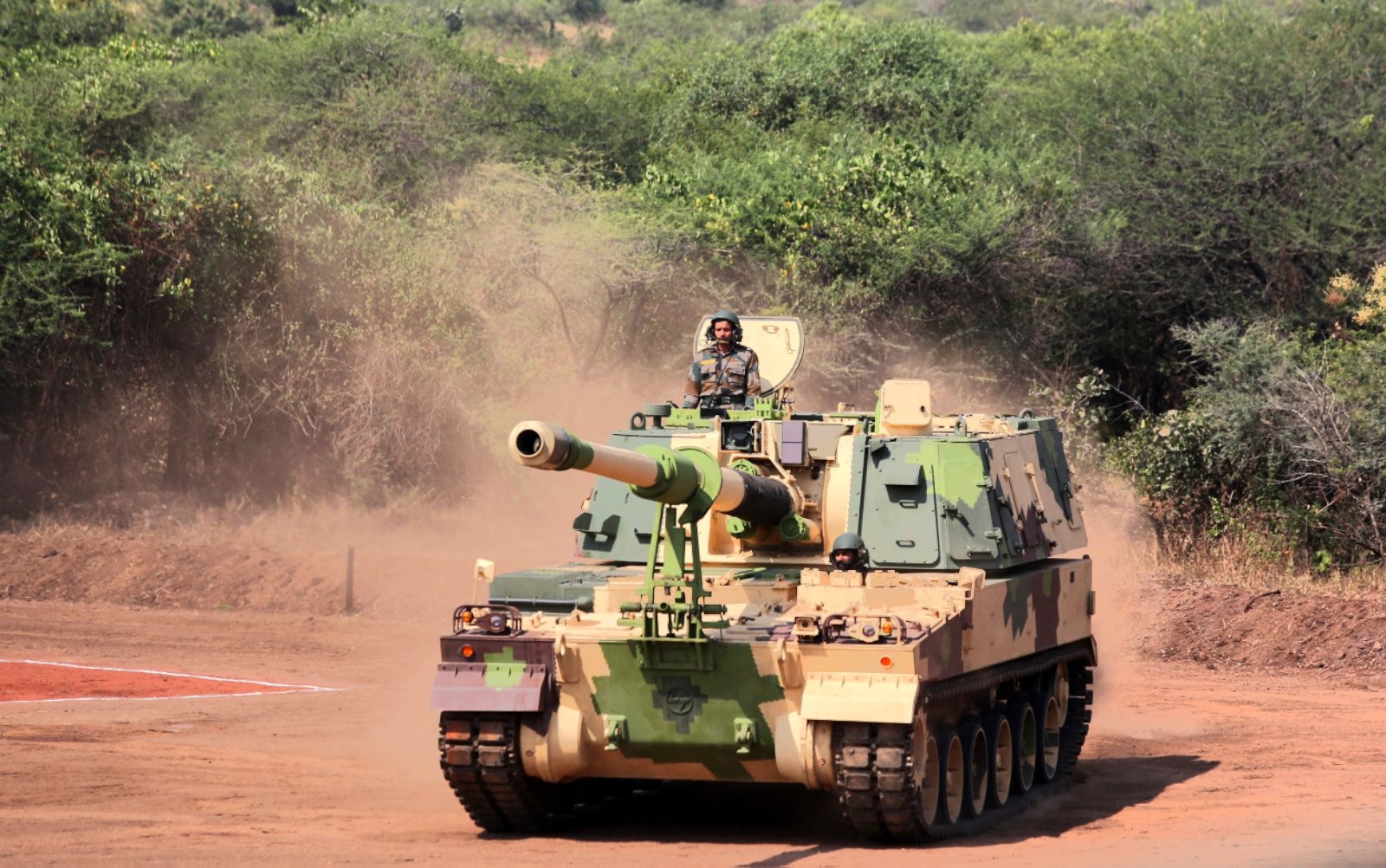 Indian Army gets M777 A2 Ultra Light Howitzers, K9 VajraTracked Self