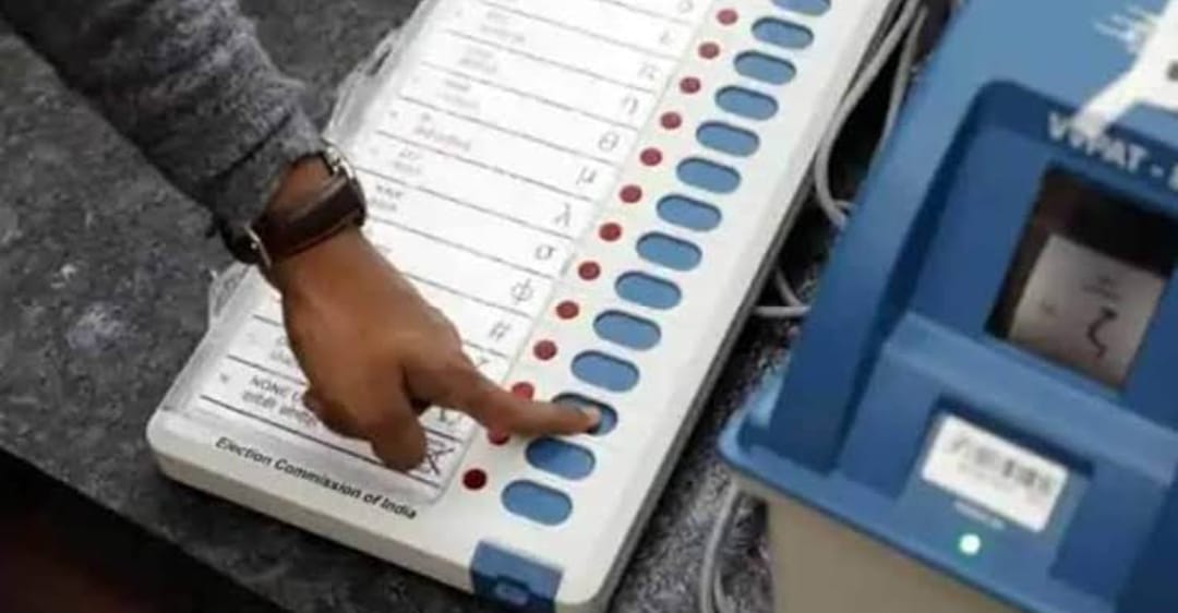 Mp Lok Sabha Election 2025 Evms Are Kept In A Strong Room Prepared For