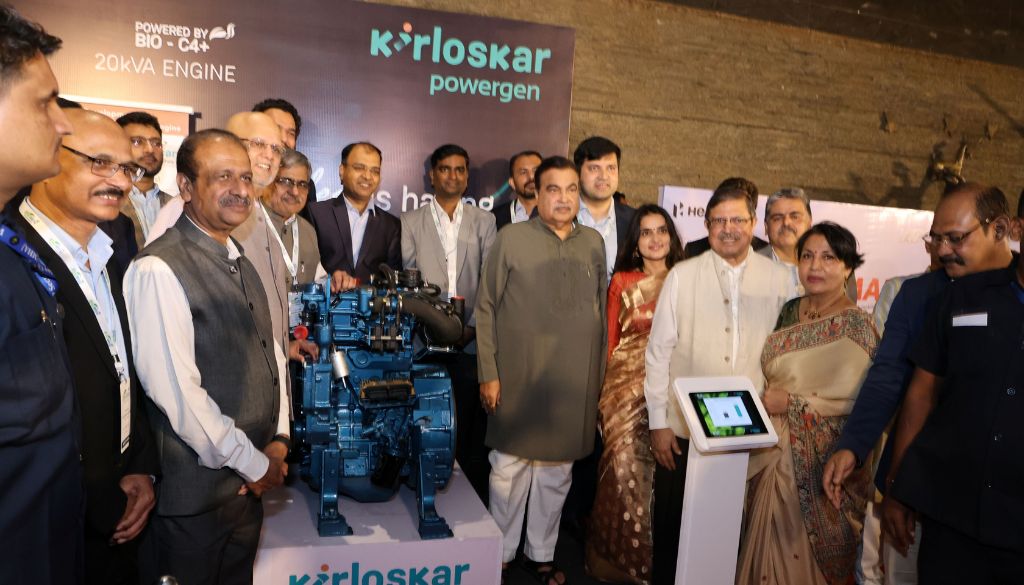 Nitin Gadkari Unveils Kirloskar Oil Engines’s New Ethanol and Isobutanol Engines