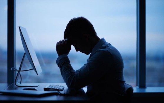 Nearly 50% Corporate Employees in India Report High Stress; Orgs Increase Investment in Workplace Wellness: Report