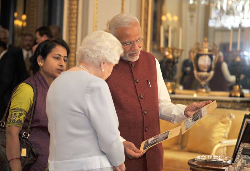 PM modi with queen london