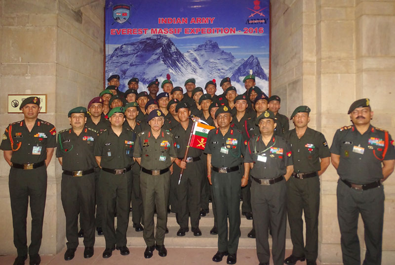 Army Everest Expedition Team