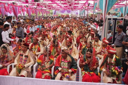 Gujarat CM Anandiben Patel attends mass marriages at Valsad