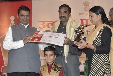 Journalist Devidas Deshpande Receives State Award for Journalism