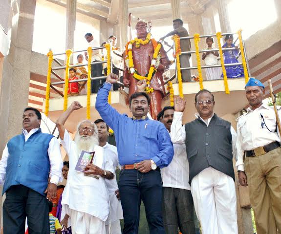 डॅा. बाबासाहेब आंबेडकर यांच्या १२५ व्या जयंती दिनी विनम्र_अभिवादन