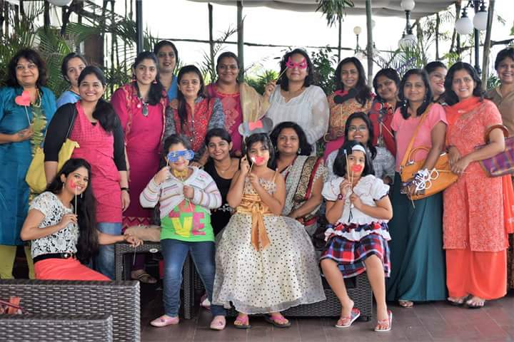 Puneri Thaska - A Facebook group for women
