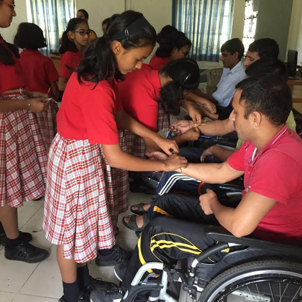 Sadhu Vaswani International School (Pradhikaran, Pimpri) celebrates Raksha Bandhan at QMTI