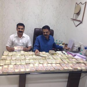 pune-police-seize-rs-1-11-crore-in-old-notes-of-rs-500-1000