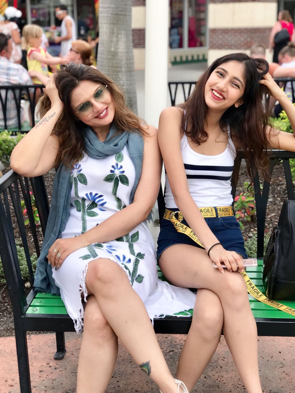 5.-Deepshikha-Nagpal-with-her-kids-giving-us-summer-goals-during-her-vacation.jpg