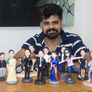 Latest-with-Minis-12.jpg
