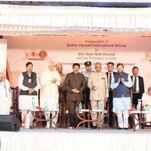 President-Inaugurates-School-with-Dada-Vaswani-Ministers-DSC_0942.JPG