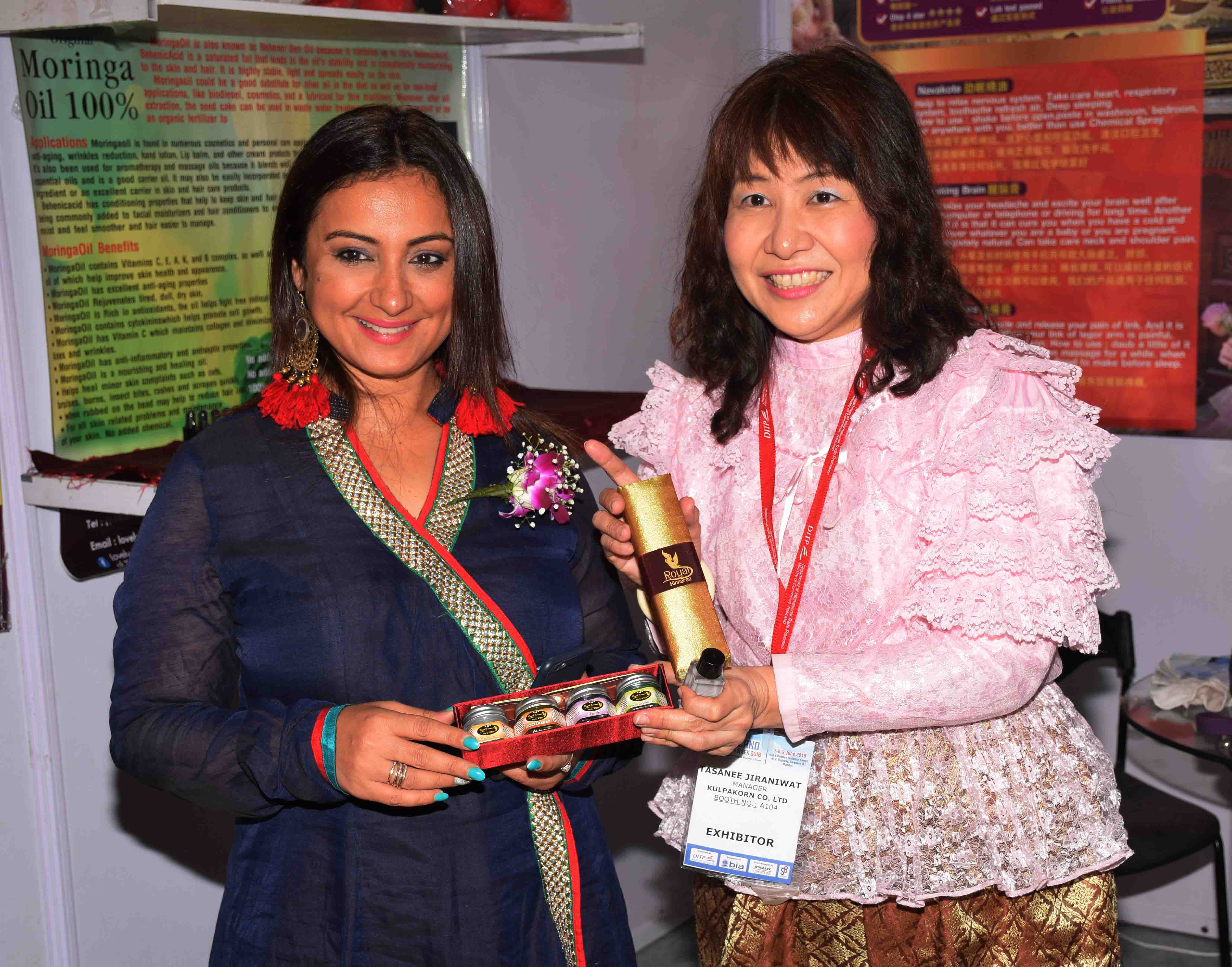 Bollywood-actress-Divya-Dutta-inaugurated-the-Thailand-Week-2018-at-Bombay-Exhibition-Centre-Goregaon-in-Mumbai4.jpg