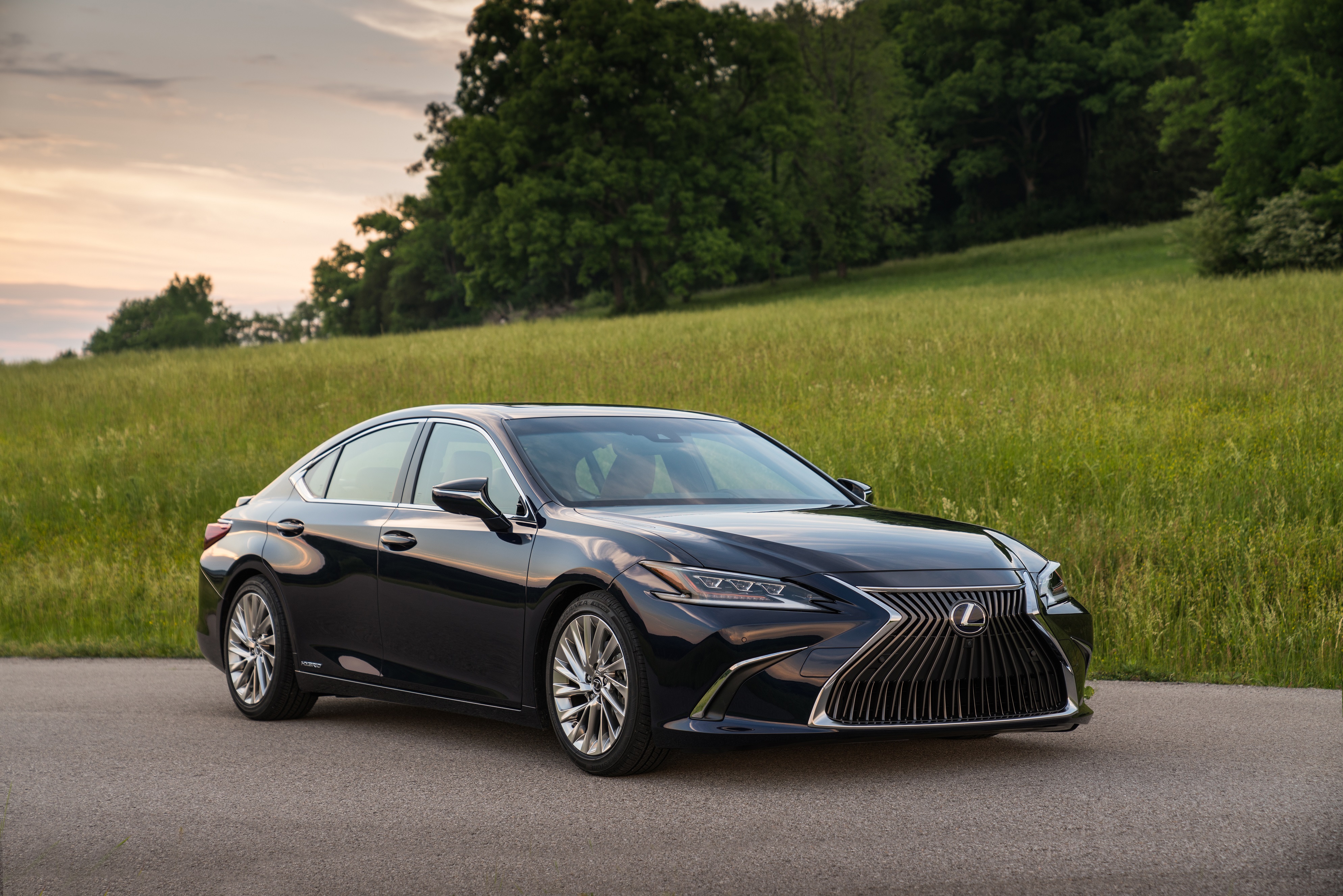 HV_Lexus-ES300H_Deep-Blue-Mica12.jpg