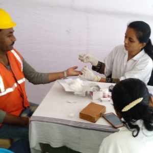Health-check-up-camp-for-contruction-labourers-organised-by-CREDAI-Pune-Metro-and-ZP.jpeg