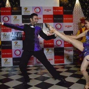 Sandip-Soparrkar-the-first-dancer-to-grace-a-cover-of-a-bollywood-Magazine-Films-Today1.jpeg