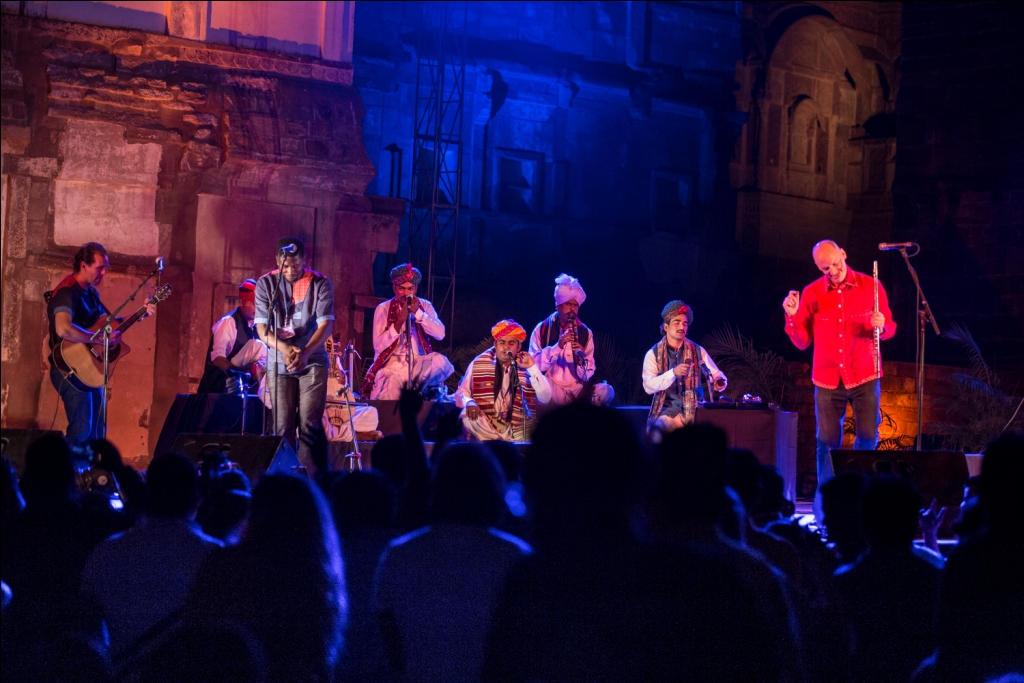 Jodhpur-RIFF-2015_Wouter-Kellerman-in-collaboration-with-Rajasthani-musicians.jpg