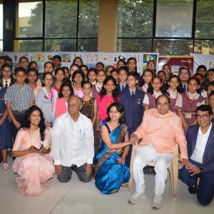 Kids-at-the-area-of-exhibition-with-chief-guest.JPG