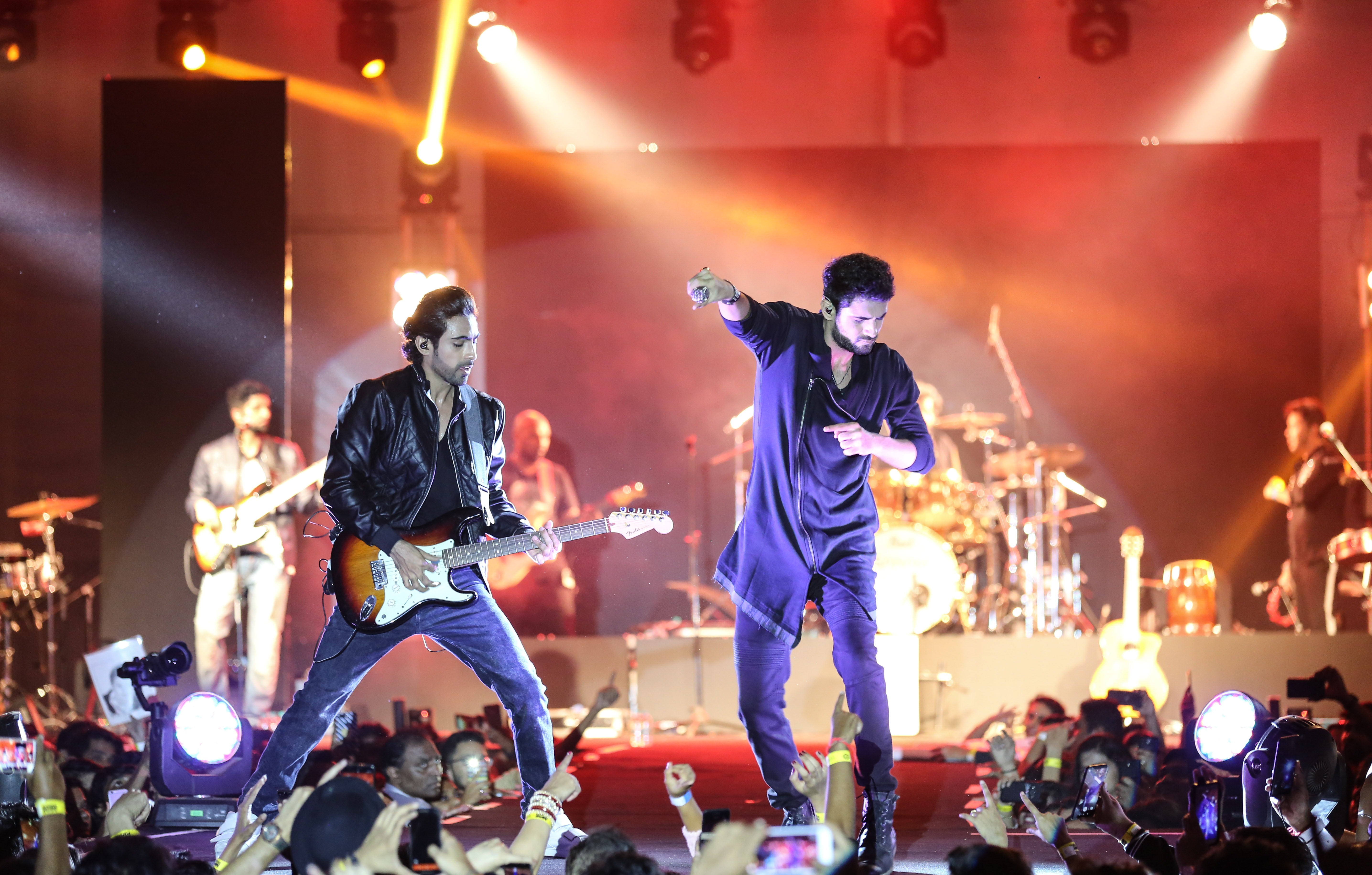 Samar-and-Sanam-Puri-at-Virsaa-With-Sanam-Again-Concert-at-The-Westin-Hotel-Pune.jpg