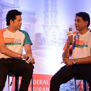 Sachin-Tendulkar-Brand-Ambassador-with-Vighnesh-Shahane-CEO-IDBI-Federal-Life-Insurance.jpg