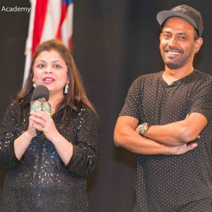 Varsha-naik-with-Dharmesh.jpg