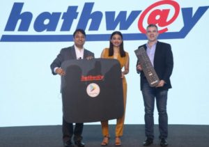 L-R- Rajan Gupta, MD, Hathway Cable & Datacom, Radhika Apte, Mark Seidenfeld, APAC Head, Android TV unveling the device (2)