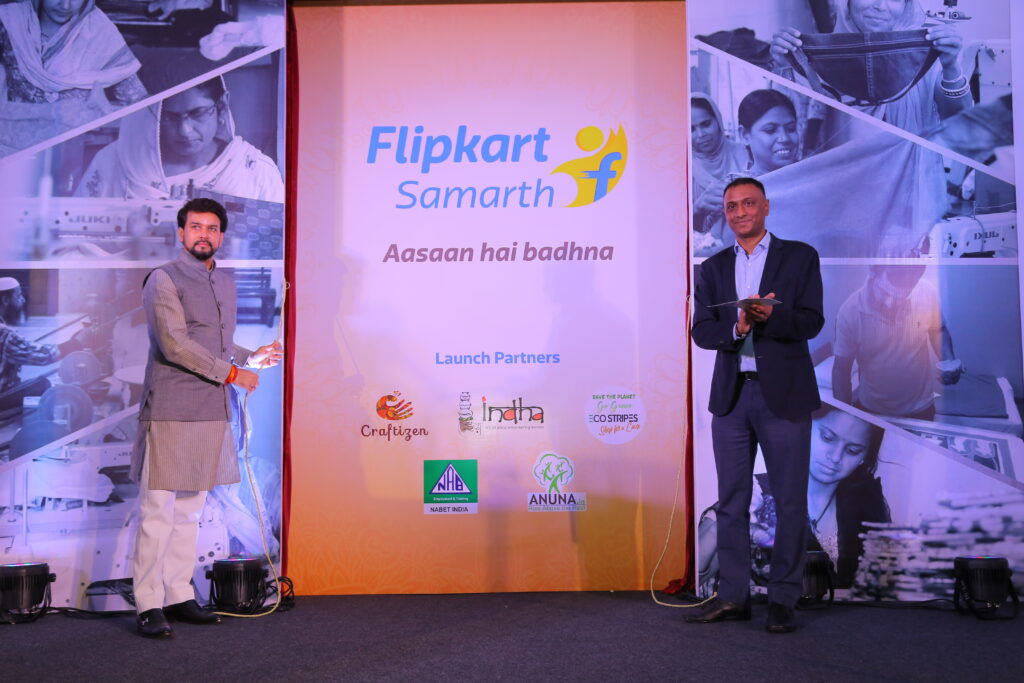 Shri Anurag Singh Thakur, Minister of State for Finance and Corporate Affairs (left) and Mr. Kalyan Krishnamurthy, CEO, Flipkart (right) at the inauguration ceremony of Flipkart Samarth