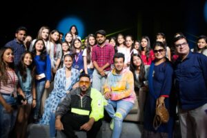 Students of JD Institute of Fashion Technology with the starcast of Khaandani Safhakana