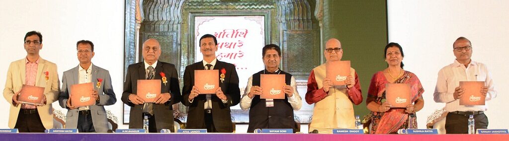 The 90th anniversary celebration program of Maheshwari Vidya Pracharak Mandal was hosted at the Corinthian club, NIMB road on Sunday. Dignitaries inaugurating the program and publishing the ‘sankalp’ souvenir (from left) Subhash Navandar, Santosh Rathi, Harimohan Bangad, Atul Lahoti, Shyam Soni, Ramesh Dhoot, Sushila Rathi, Sanjay Jakhotiya.