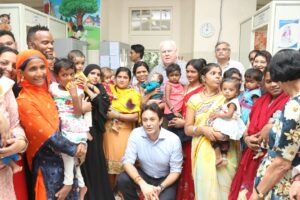 Mr.Jim Morris and Mr.Ness Wadia, Trustee of Wadia Hospital, Dr.Minnie Bodhanwala, CEO Of Wadia Hospital alongwith NRC kids and their mothers