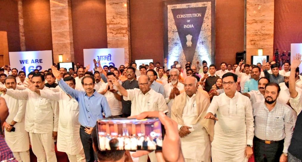 Maharashtra politics, Shiv Sena, NCP and Congress jointly paraded their 162 MLAs in front of the media.