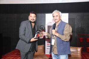 Vikram Gaikwad and Dr. Jabbar Patel (2)