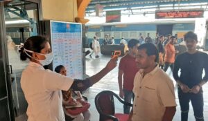 Indian railway checking passenger Coronavirus