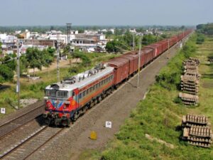 424-Goods Train