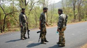 2 policemen martyred
