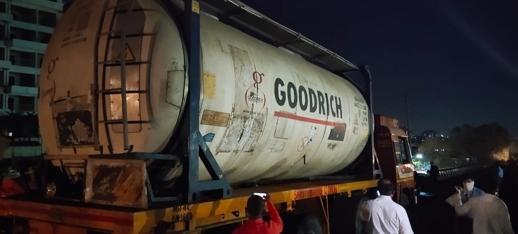 Chemical tanker at Chandani Chowk Pune