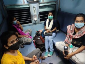 Students in train from Delhi to Maharashtr