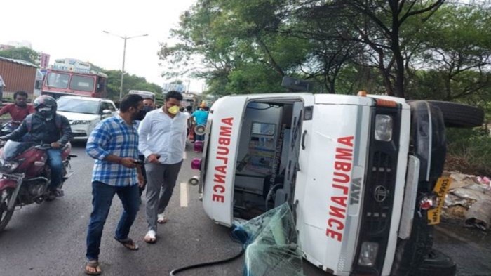 COVID hospital ambulance accident in Bavdhan Pune