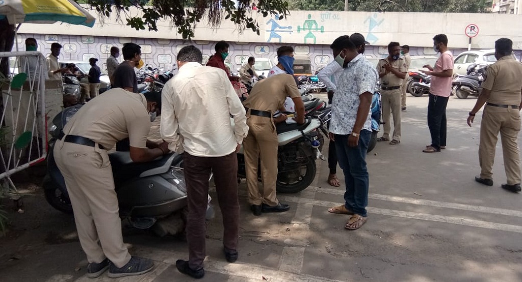 hadapsar police mask