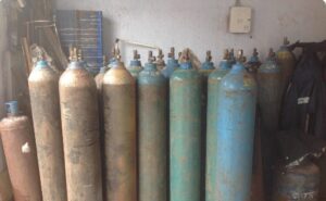 oxygen cylinder