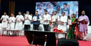 People’s representative should be accountable to the society- Devendra Fadnavis