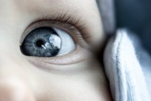 child-eye