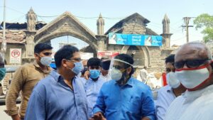 Amol Kolhe in Shivaji Market Pune
