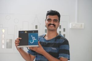 Tejas-Gokhale-with-Calender.jfif_.jpg