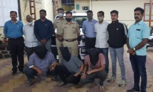 Loni Kalbhor police pune cheating case