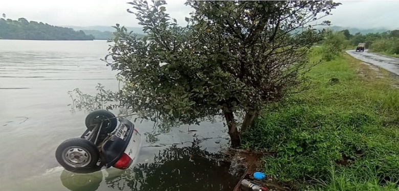 car in panshet dam water Pune