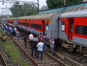 lonavala train derail