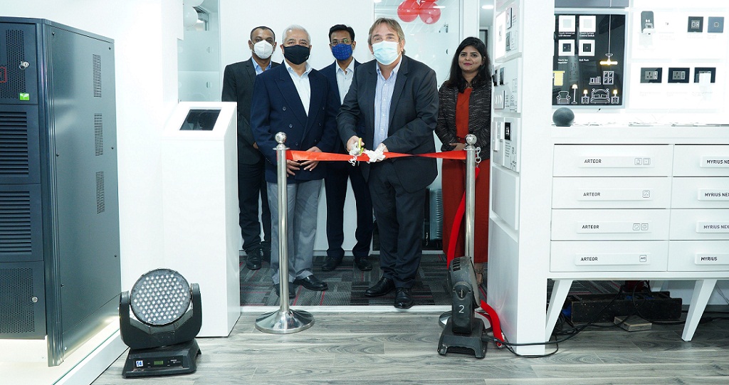 Mr. Tony Berland, CEO & Managing Director, Legrand India & Mr. Samir Kakkar, Director - Sales, Legrand India inaugurating the Pune Innoval_ Legrand India