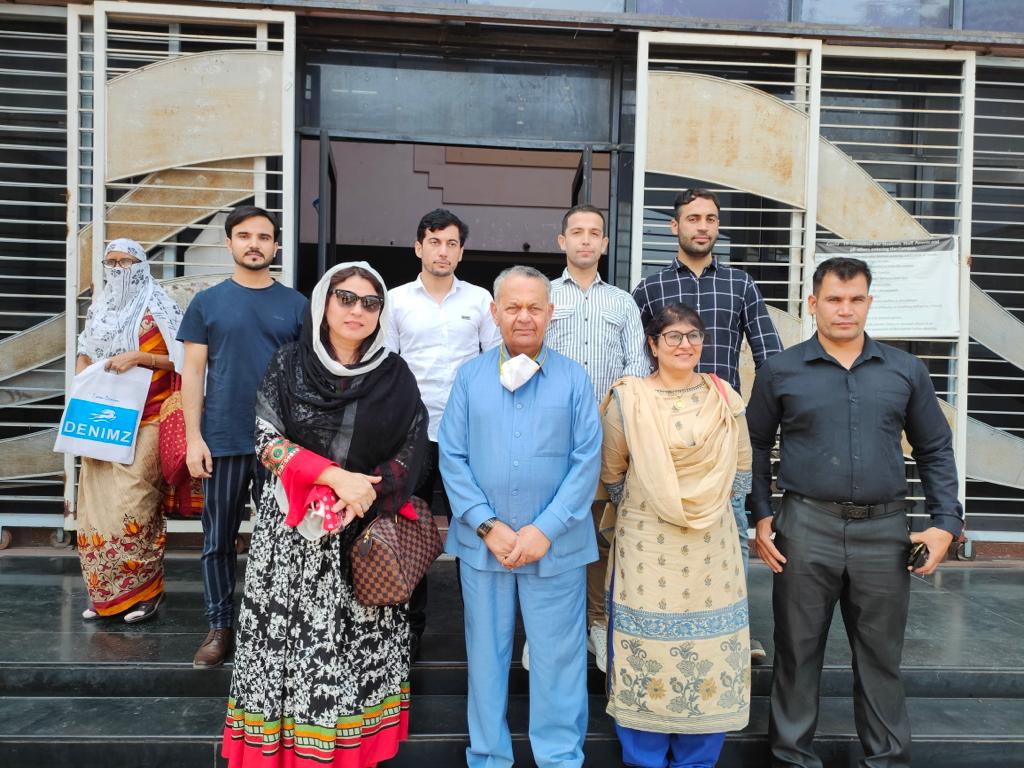 Afghan councel general praises efforts of Azam campus to help Afghan students