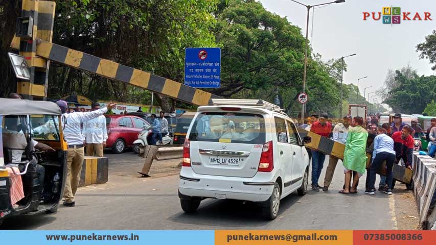 Barrier Falls On Car