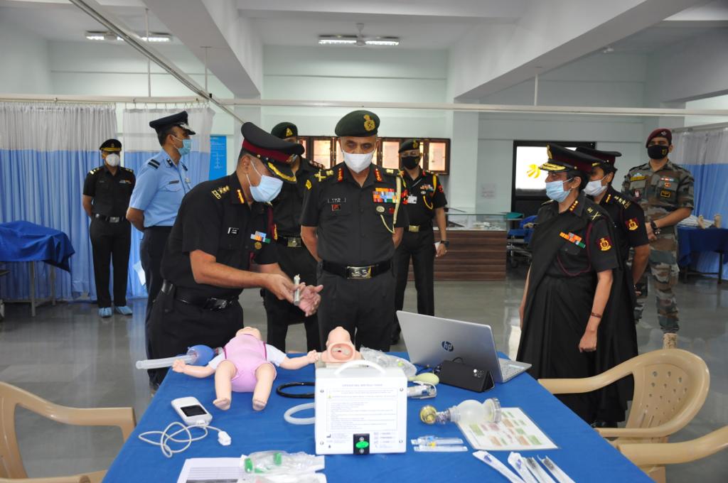 Pune Southern Army Commander Visits AFMC And Military Intelligence
